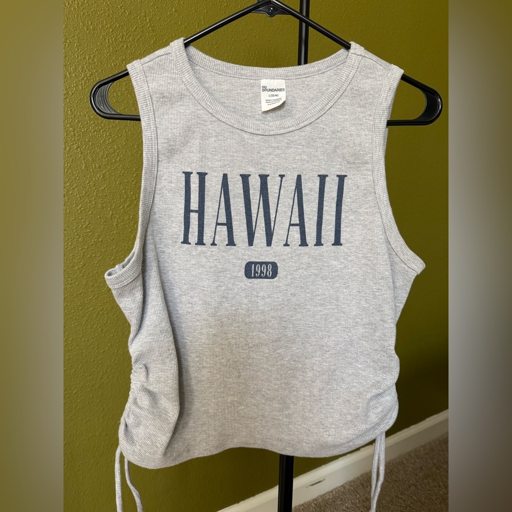 No Boundaries HAWAII Graphic Gray Ribbed Top size Large (12/14)